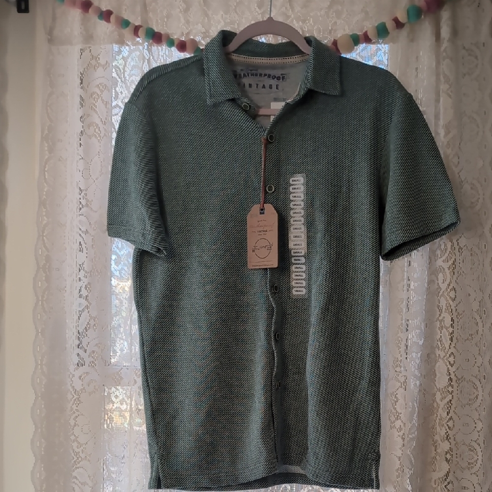 Men's Green Shirt